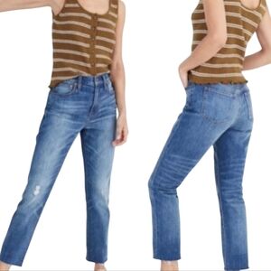 Madewell blue Mid Wash  denim slim fit distressed boyfriend Ankle jeans. W24 L29